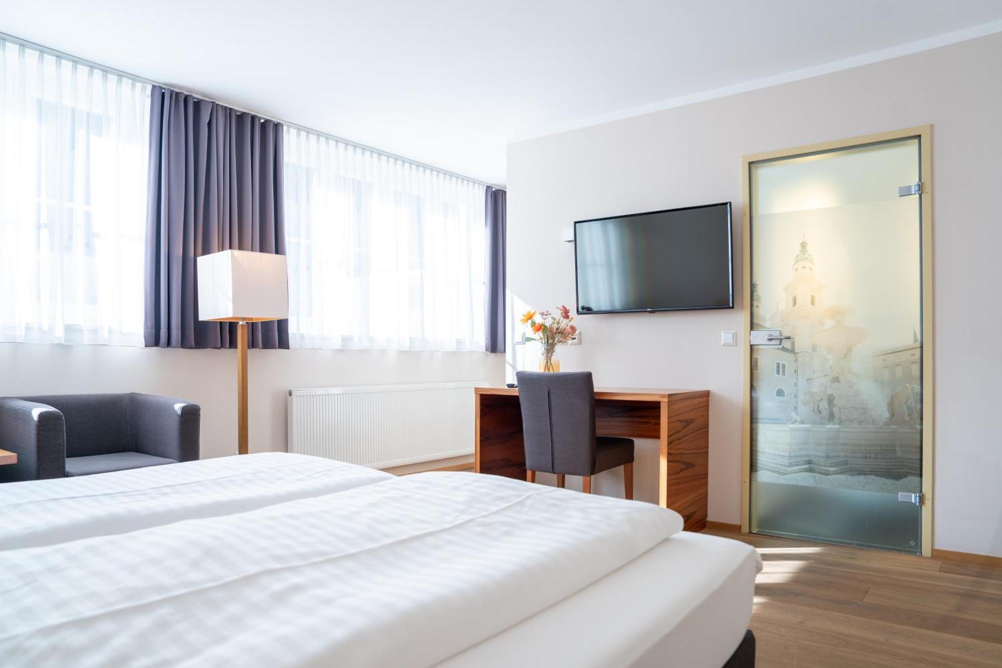 Das Jedermann Boutiquehotel Mit Stadtgarten Salzburg Kültér fotó